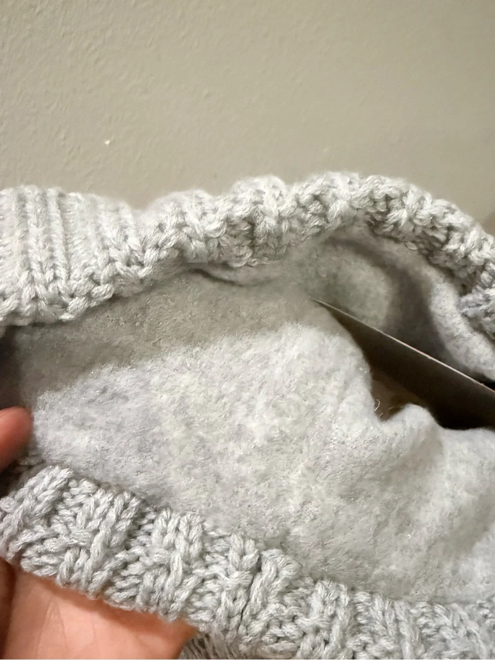 Champion grey cable